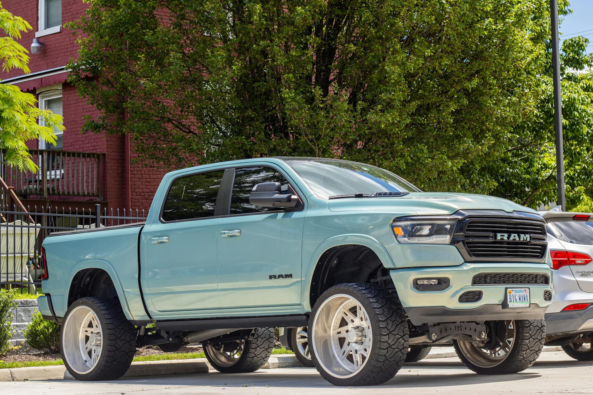 Dodge Tesla Style Screens