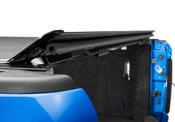 BAK Revolver X2 Hard Rolling Truck Bed Cover 2020-2025 Jeep Gladiator 5 Foot Bed