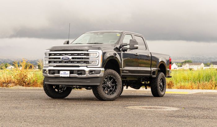 4" COIL SPRING LIFT KIT WITH FALCON SHOCKS AND RADIUS ARMS - 2023-2026 FORD SUPER DUTY F250/F350 4WD
