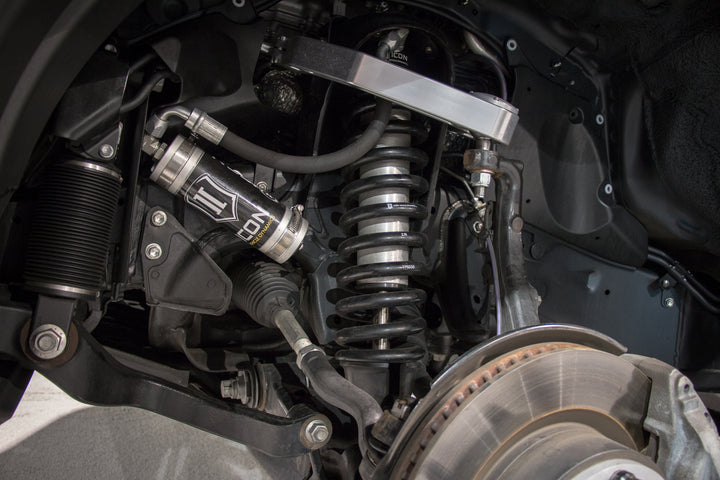 ICON Vehicle Dynamics 2008-Up Toyota Land Cruiser, 2.5 VS Remote Reservoir Coilover Kit