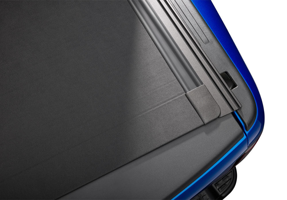 BAK Revolver X4ts Hard Rolling Truck Bed Cover 2004-2015 Nissan Titan