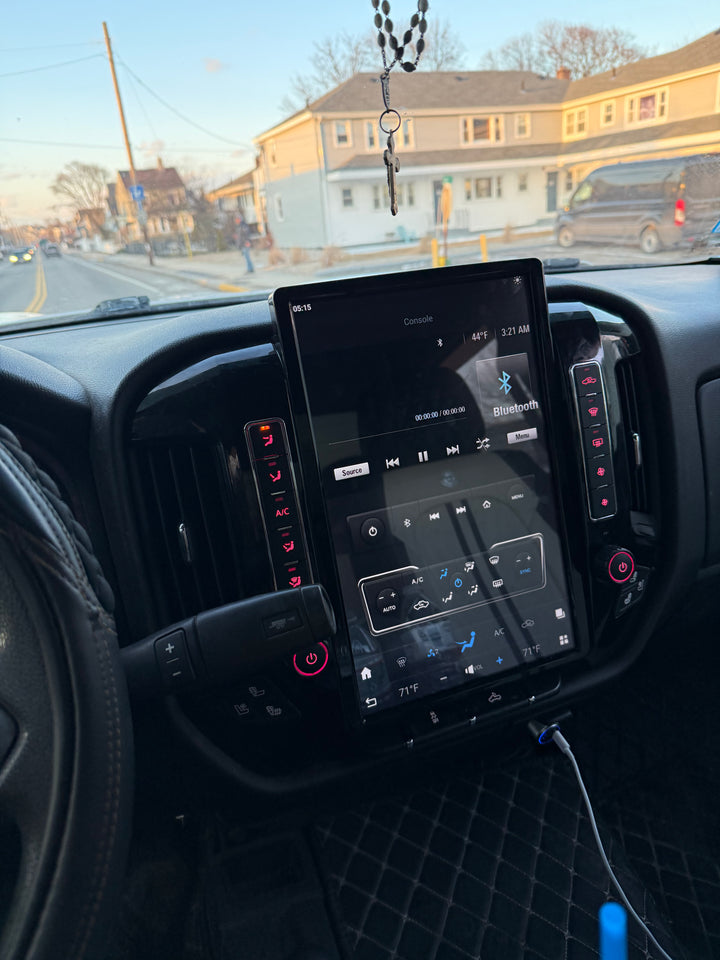 Chevrolet Silverado 3500 Tesla Style Screen 2014-2018