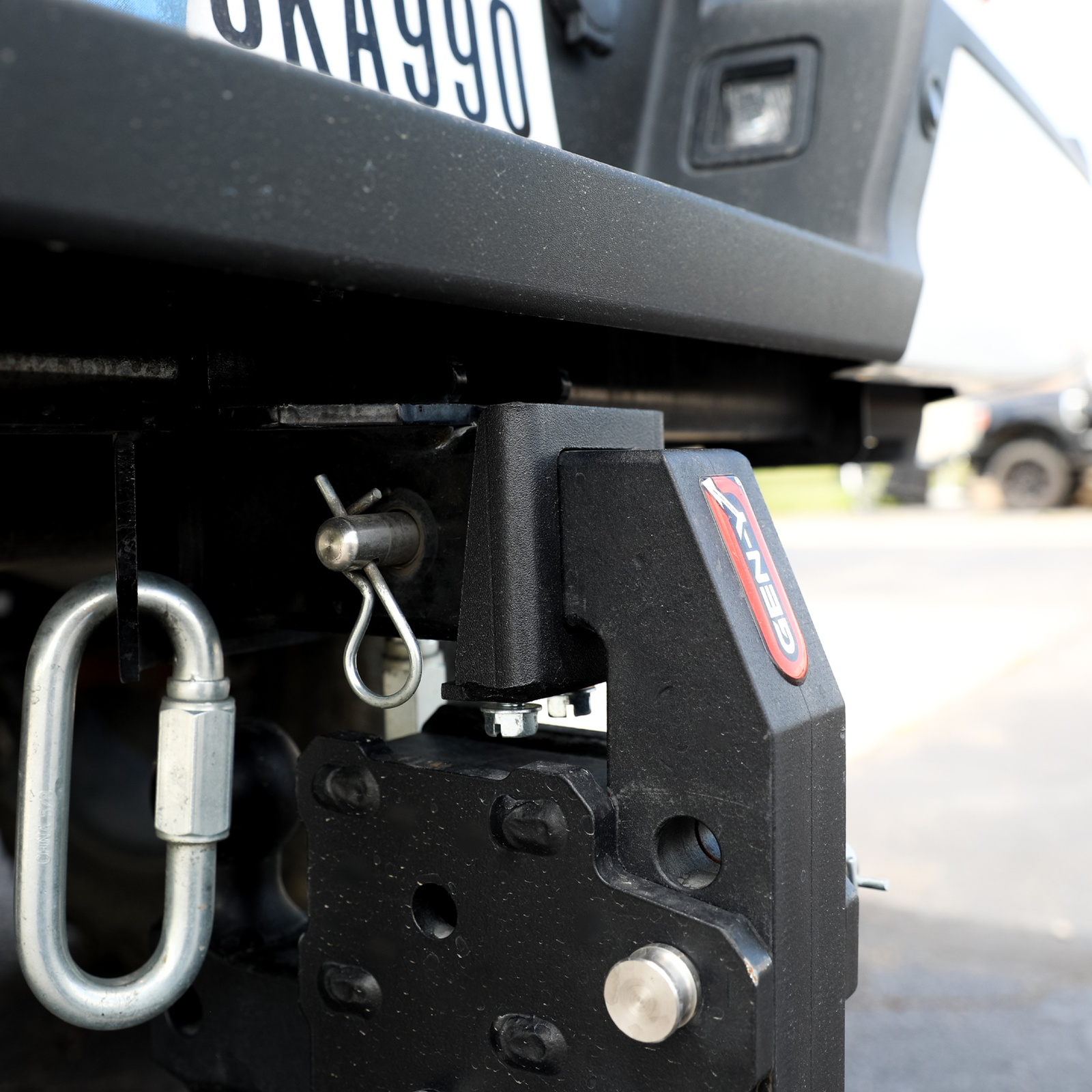 Gen Y Hitch Anti-Rattle Hitch Tightener