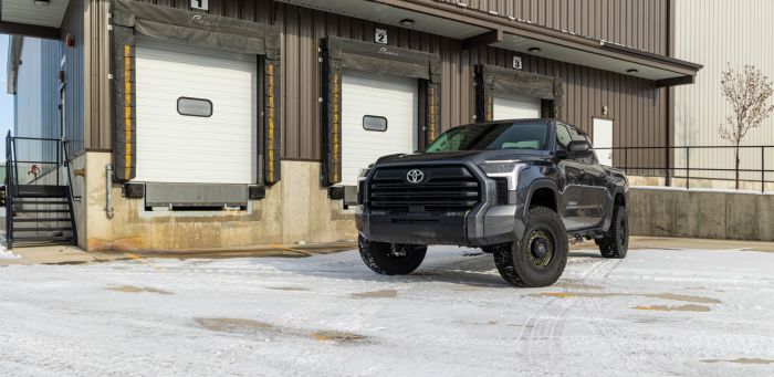 3" SST2.1 Suspension System With Falcon 2.1 Struts/Shocks - Toyota Tundra 2022-2026