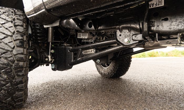 4" COIL SPRING SUSPENSION SYSTEM WITH FALCON MAX3.3 SHOCKS AND RADIUS ARMS - 2023-2026 FORD SUPER DUTY F250/F350 4WD